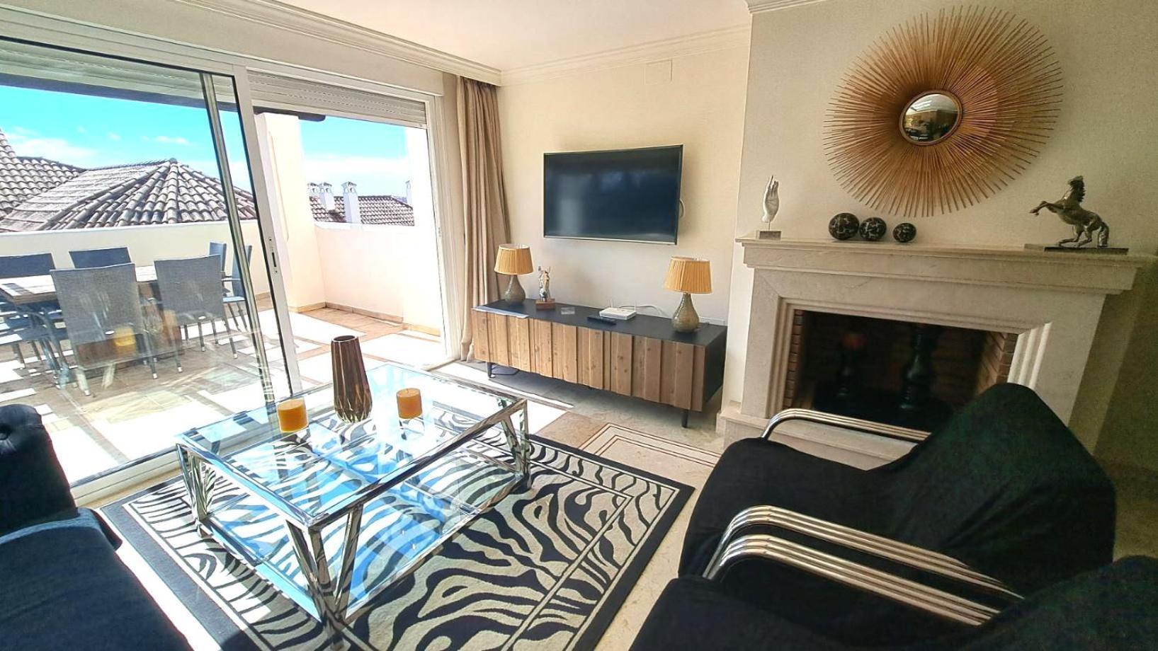 Apartament Aloha Hill Club Marbella Zewnętrze zdjęcie